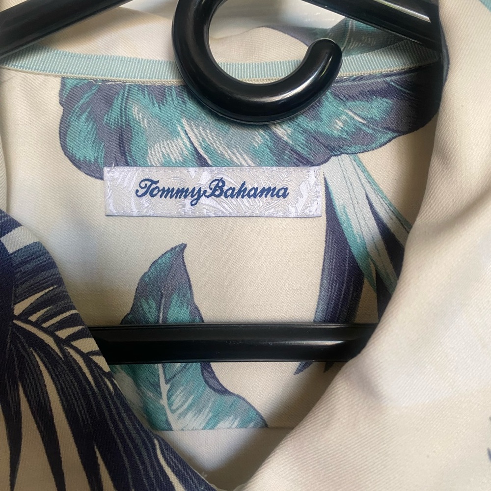 Tommy Bahama Button Down - image 2